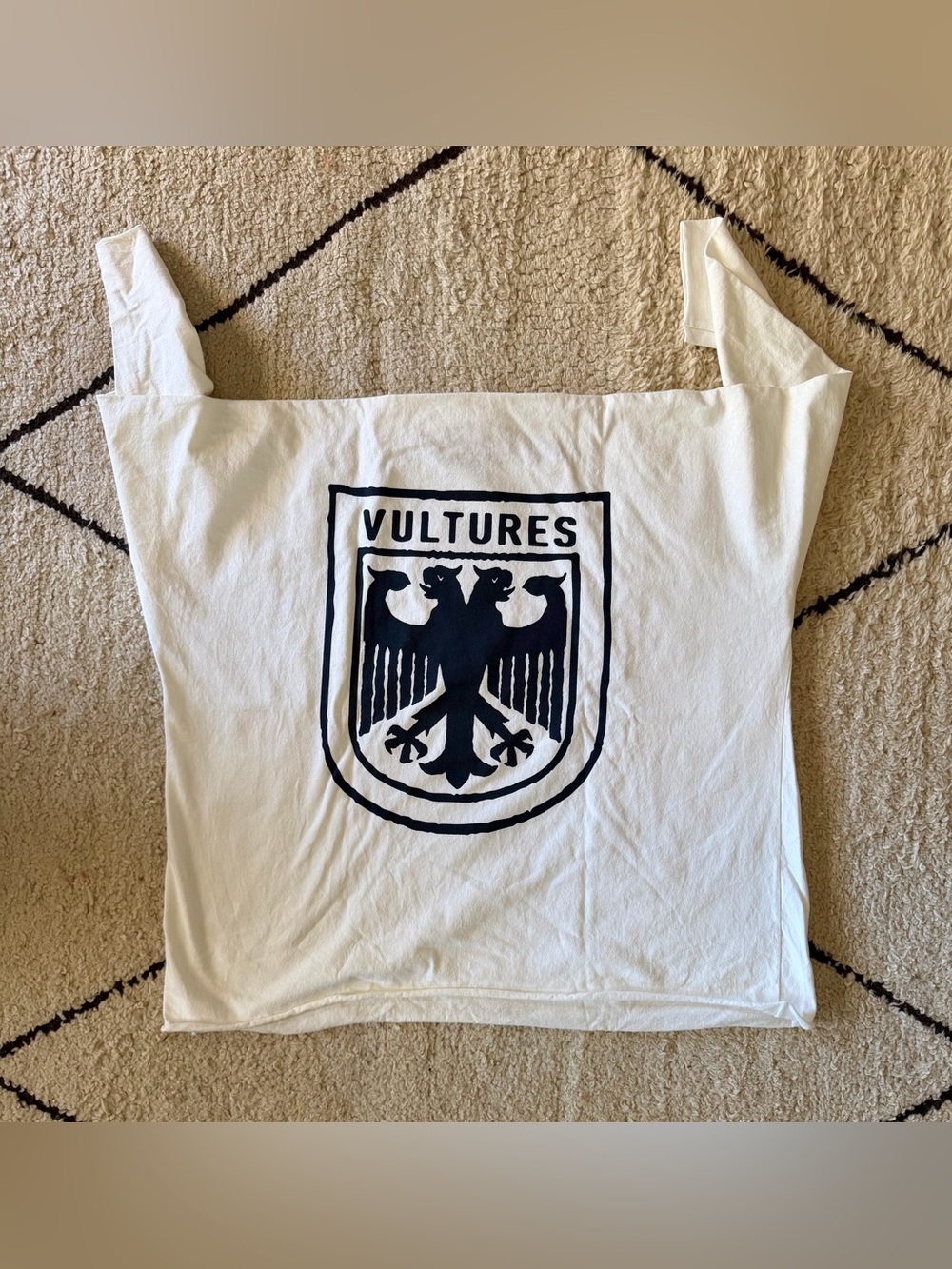 YZY Yeezy Vultures Long White Tee T-shirt Tour Size 2 Kanye West Relaxed Boxy